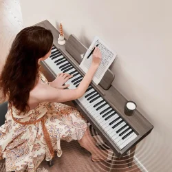 Donner DDP-60 Digital 'Begynder' Klaver (88 semi-v�gtede tangenter) inkl. tripel-pedal (gr� tr�)