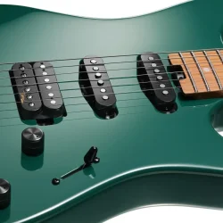 Donner DST-700 Elektrisk Guitar m/HSS-konfiguration inkl. taske (Gr�n) 