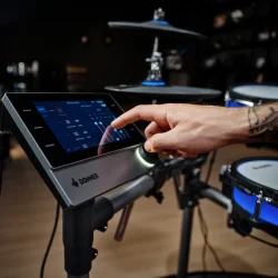 Donner BackBeat 8-delt Elektrisk Trommes�t m/LED &amp; 1100+ indbyggede lyde 