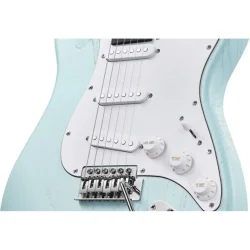 Donner DST-80 Komplet Elektrisk Guitar Begynder Pakke inkl. �veforst�rker, taske &amp; tilbeh�r (Surf Green)