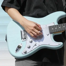 Donner DST-80 Komplet Elektrisk Guitar Begynder Pakke inkl. �veforst�rker, taske &amp; tilbeh�r (Surf Green)