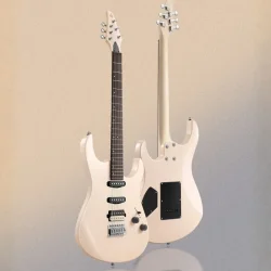 Donner DMT-66 Elektrisk Guitar m/HSS konfiguration inkl. taske &amp; tilbeh�r (Pink)