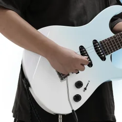 Donner DMT-66 Elektrisk Guitar m/HSS konfiguration inkl. taske &amp; tilbeh�r (Blue-White)
