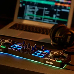 Hercules DJControl Starlight Ultra Kompakt DJ Controller m/indbygget lydkort (Begynder Controller)
