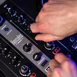 Hercules DJControl Inpulse 300 MK2 DJ Controller (Begynder &amp; Let �vet)
