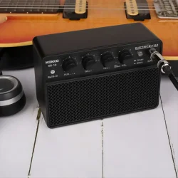 Kokko KG-10 Kompakt 10 watt Elektrisk Guitarforst�rker m/indbygget genopladeligt batteri
