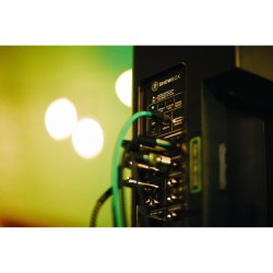 Mackie ShowBox Battery Powered All-In-One Performance Rig m/Breakaway Mix Kontrol