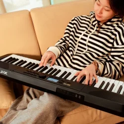 Nux NEK-100 Arrangements Keyboard m/500 lyde &amp; 100 rytmer/styles (61 anslagsf�lsomme tangenter)