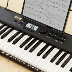 Nux NEK-100 Arrangements Keyboard m/500 lyde &amp; 100 rytmer/styles (61 anslagsf�lsomme tangenter)
