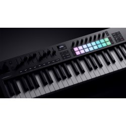  Novation Launchkey 49 MK4 The Creative Controller DAW-controller (49 semivgtet tangenter, 16 pads)
