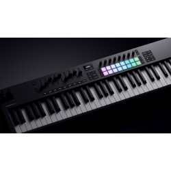 Novation Launchkey 61 MK4 The Creative Controller DAW-controller (61 semivgtet tangenter, 16 pads)