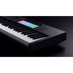Novation Launchkey 61 MK4 The Creative Controller DAW-controller (61 semivgtet tangenter, 16 pads)