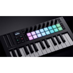 Novation Launchkey Mini 25 MK4 The Creative Controller DAW-controller (25 mini tangenter, 16 pads)
