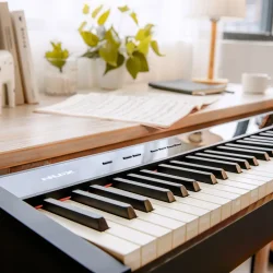 Nux NPK10 Elektrisk Klaver m/bluetooth (88 hammerv�gtede tangenter m/ escapement)