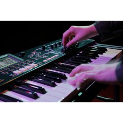 Hammond SK PRO-73 Stage Keyboard (73 semiv�gtet waterfall tangenter)
